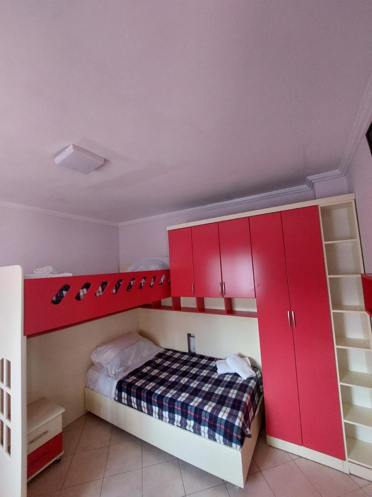 Gex Guest House 地拉那 外观 照片